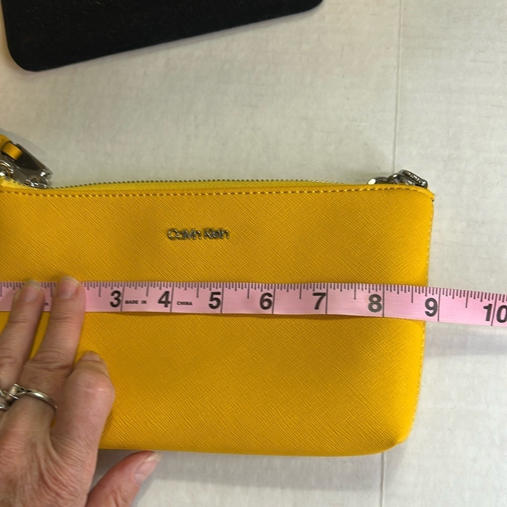 CALVIN KLEIN CROSSBODY BAG MINI IN SUNNY YELLOW SZ S - Picture 12 of 14